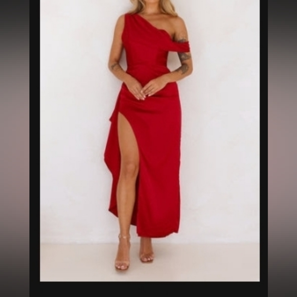 Elegant Red One-Shoulder Dress - WORN ONE TIME